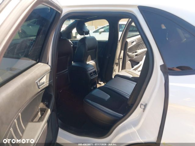 Ford Edge - 7