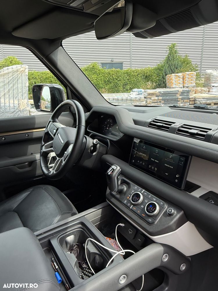 Land Rover Defender 130 3.0 D300 MHEV X - 10