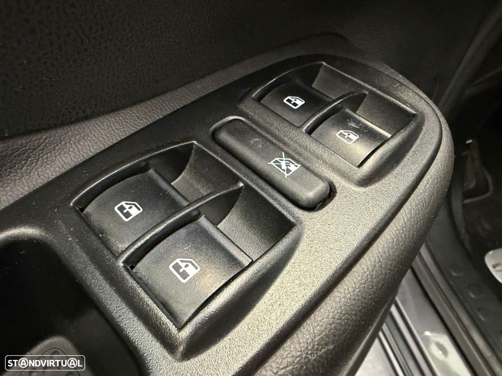 Fiat 500L 1.6 MJ Lounge S&S - 16