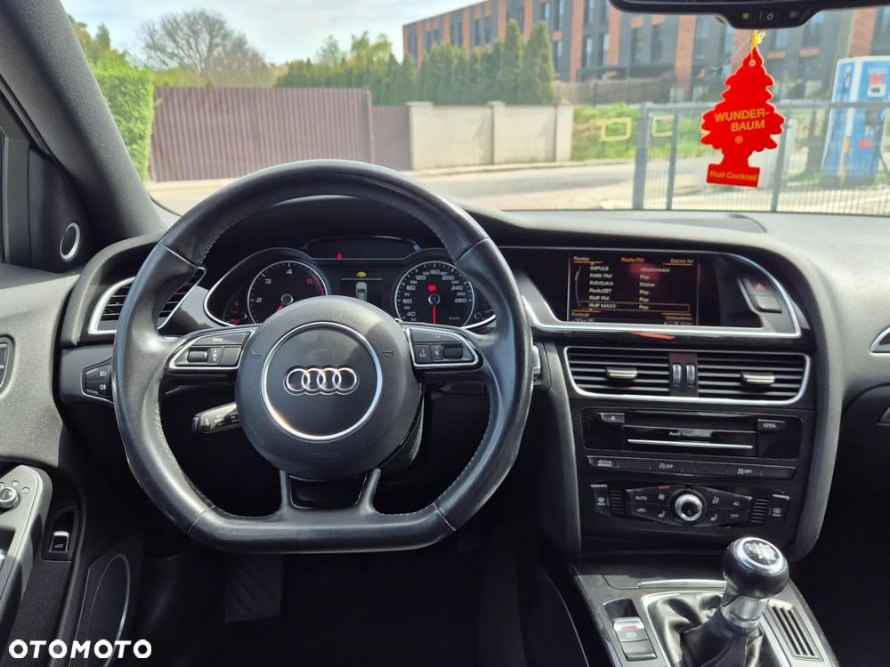 Audi A4 Limousine 2.0 TDI DPF S line Sportpaket - 9