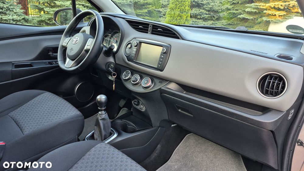 Toyota Yaris 1.33 VVT-i Life - 12