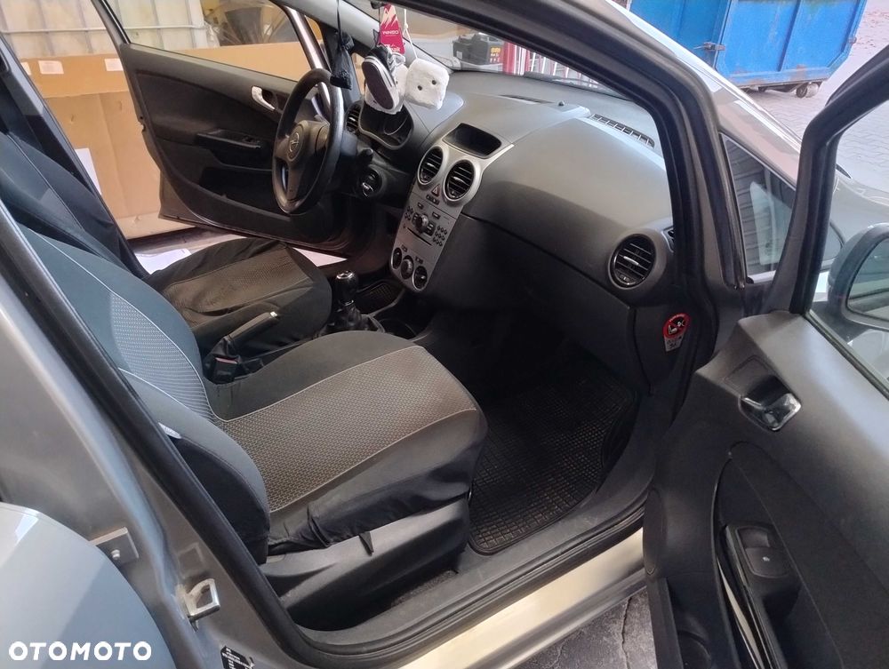 Opel Corsa - 7