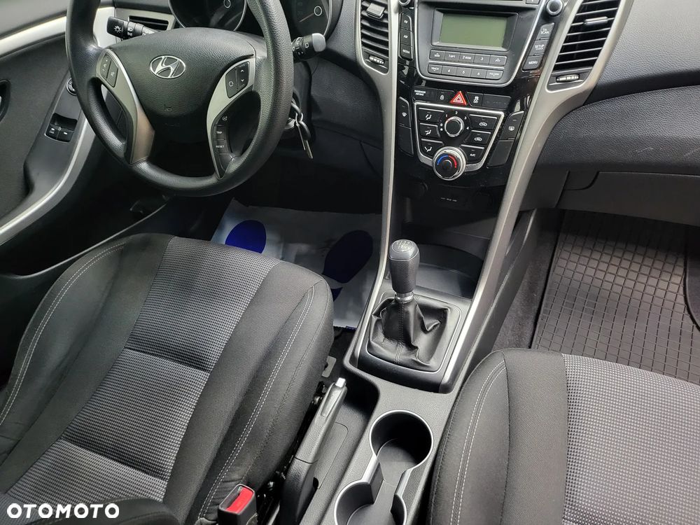 Hyundai i30 1.6 CRDi Premium - 15