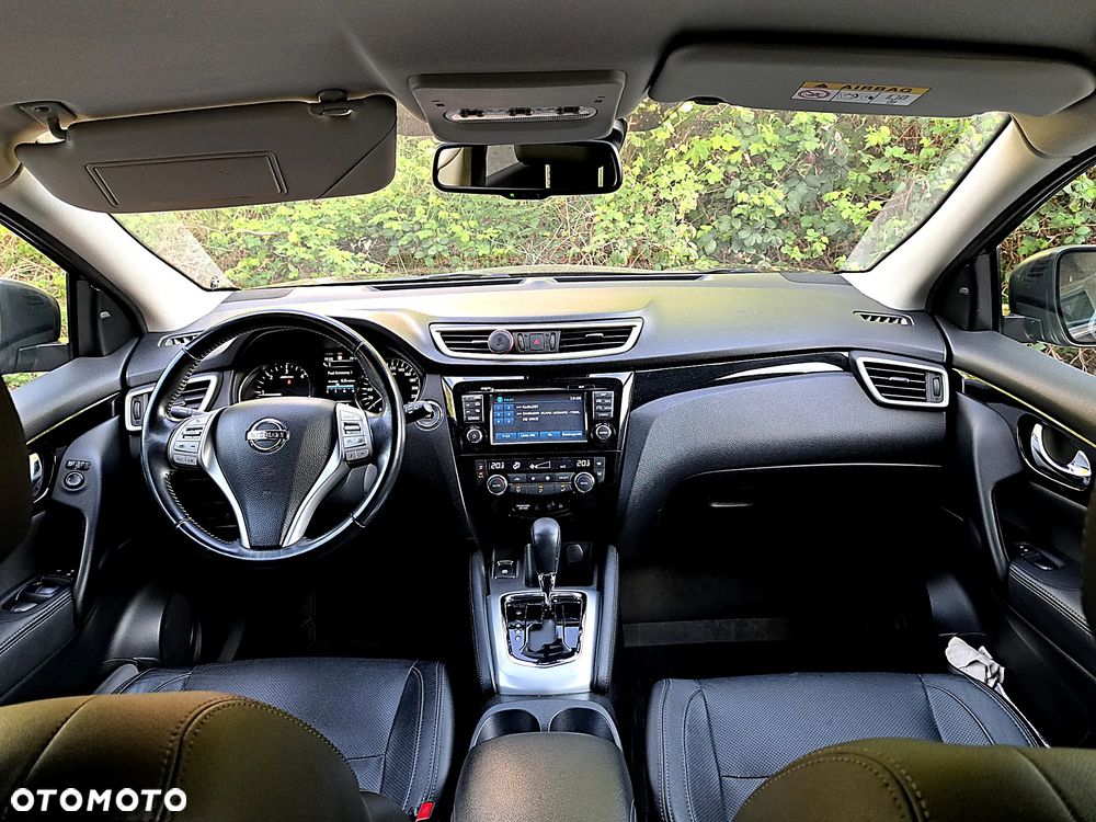 Nissan Qashqai 1.6 DCi Xtronic TEKNA - 11