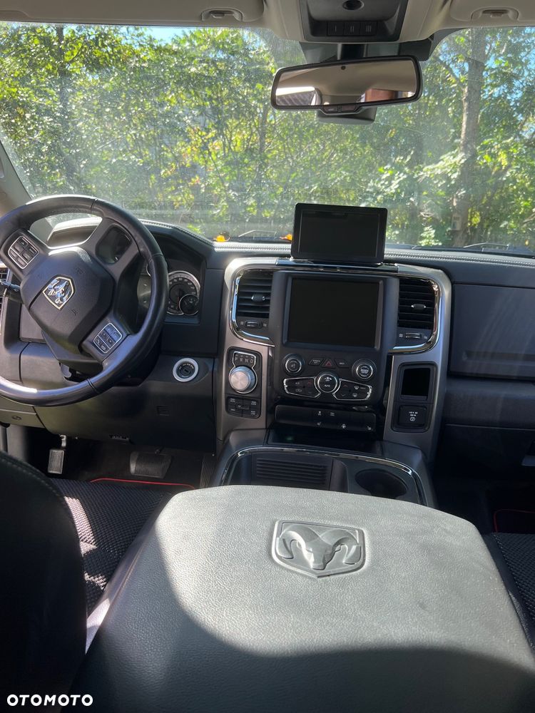 RAM 1500 Crew Cab Sport - 26
