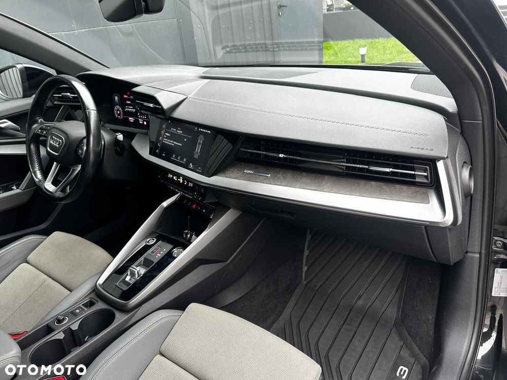 Audi A3 Sportback - 16