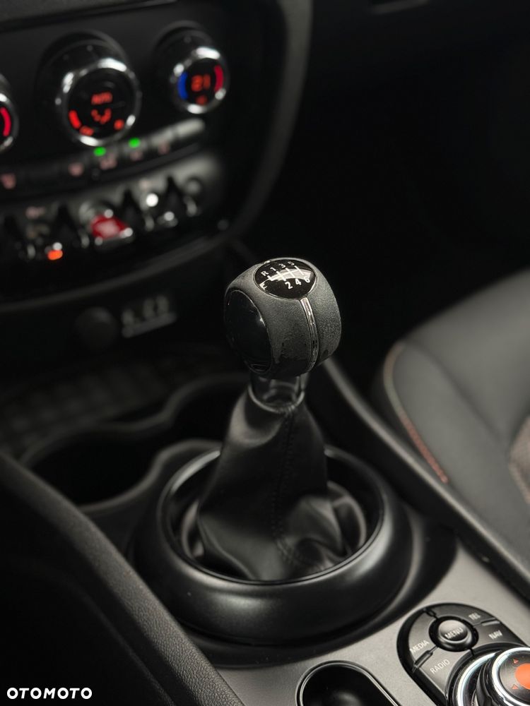 MINI Clubman One D Essential Trim - 21