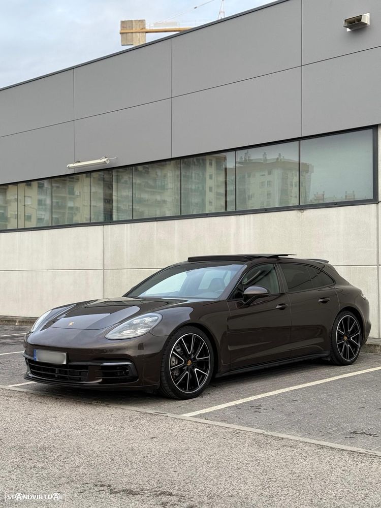 Porsche Panamera Sport Turismo 4 E-Hybrid - 2