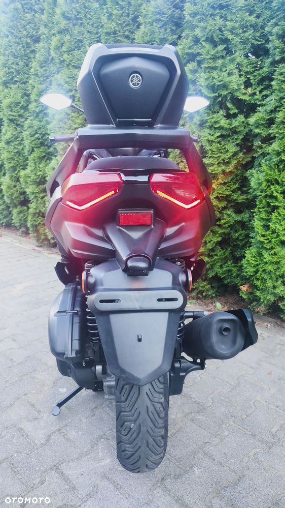 Yamaha X-max - 12