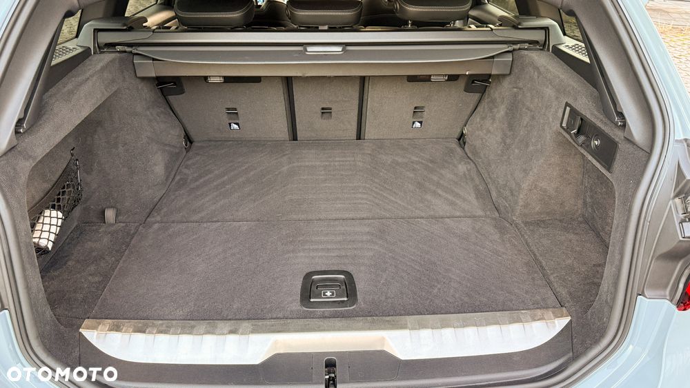 BMW Seria 3 330e xDrive M Sport sport - 25