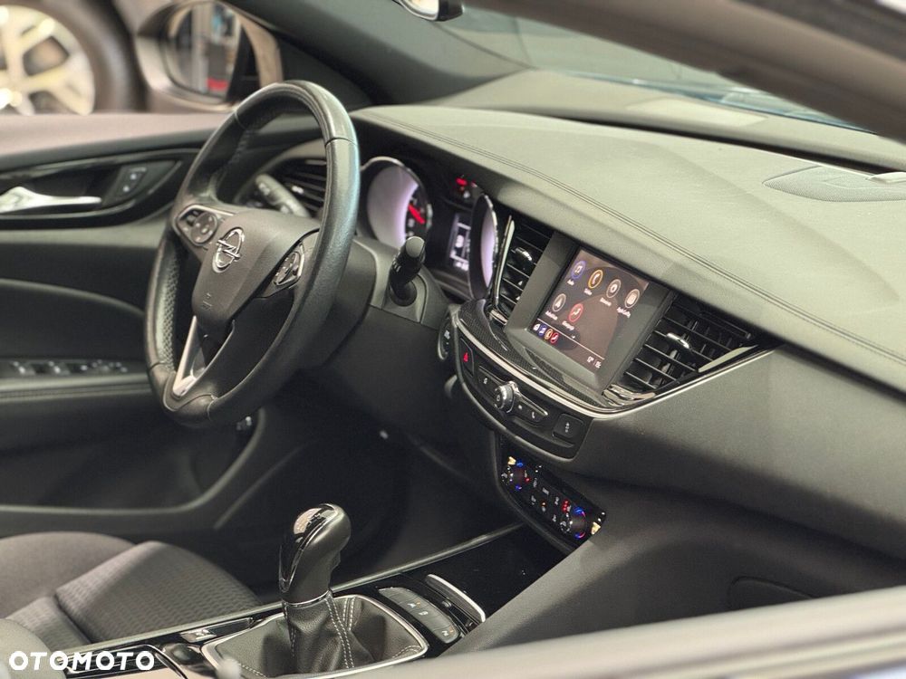 Opel Insignia - 38