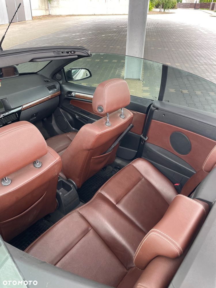 Opel Astra 1.6 T Cosmo - 6