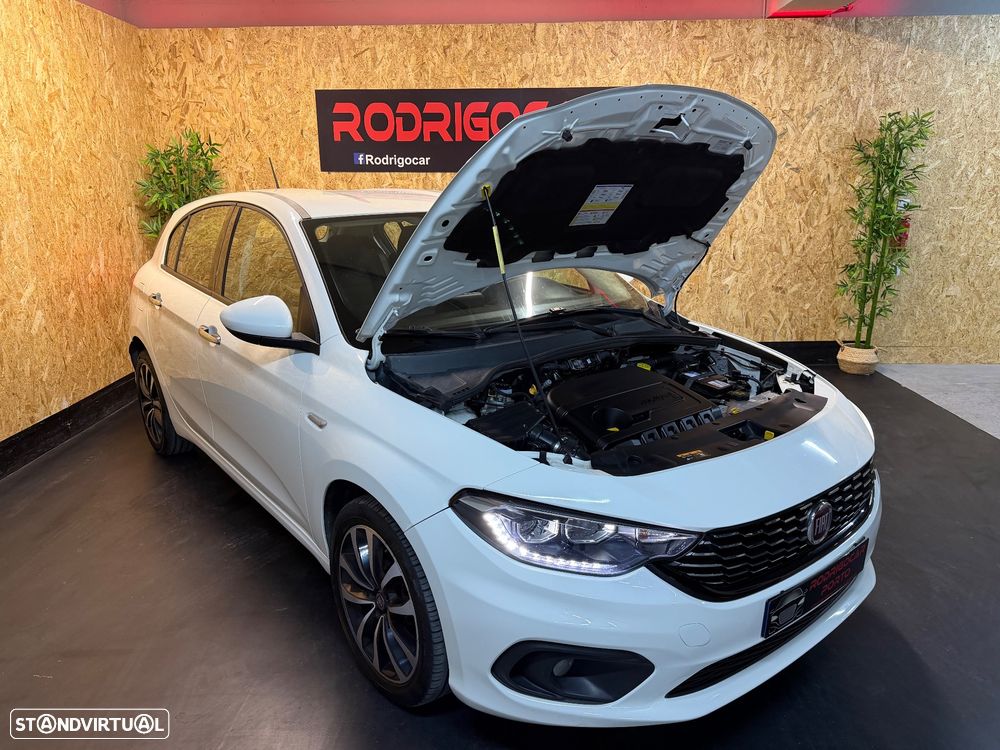 Fiat Tipo 1.3 M-Jet Lounge Tech J17 - 26