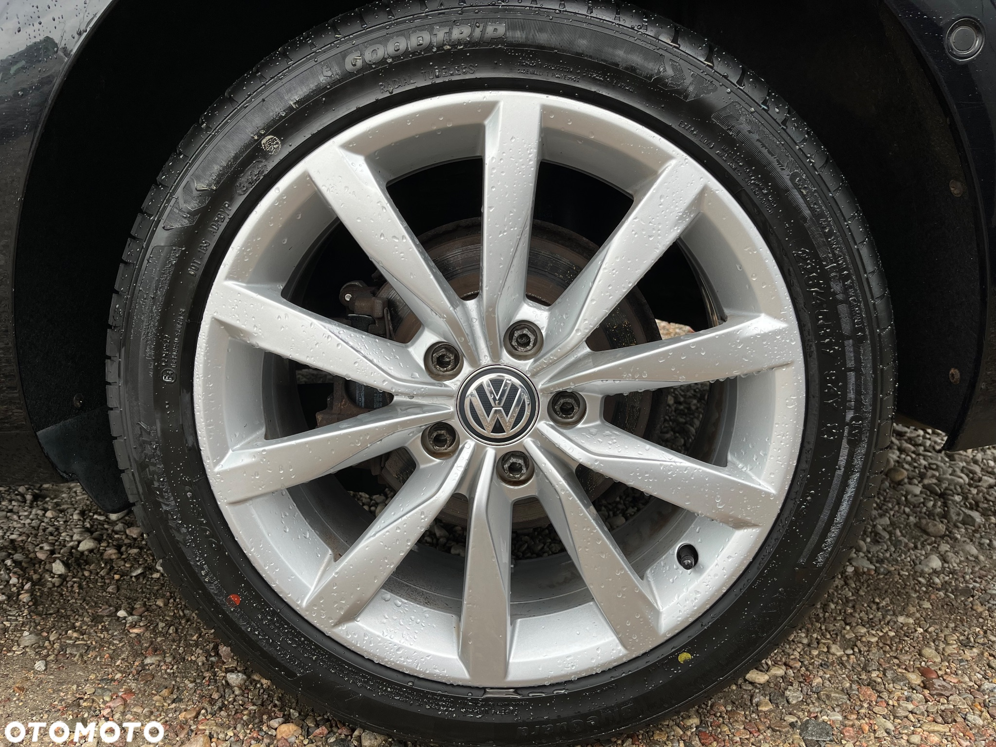 Volkswagen Golf 2.0 BlueTDI DSG Highline - 27