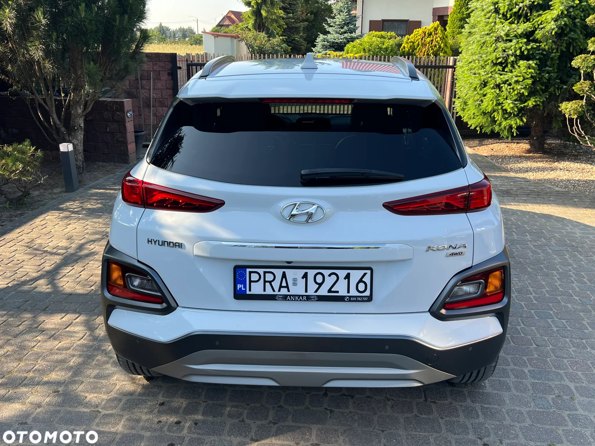 Hyundai Kona 1.6 T-GDI DCT 4WD Premium - 16