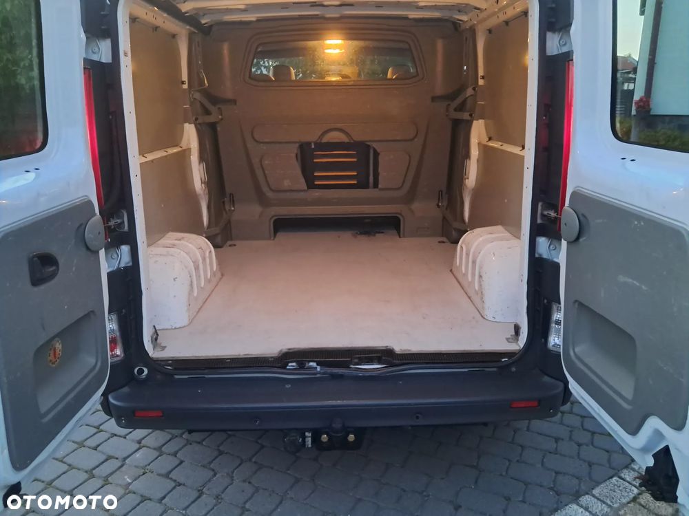 Opel VIVARO - 9