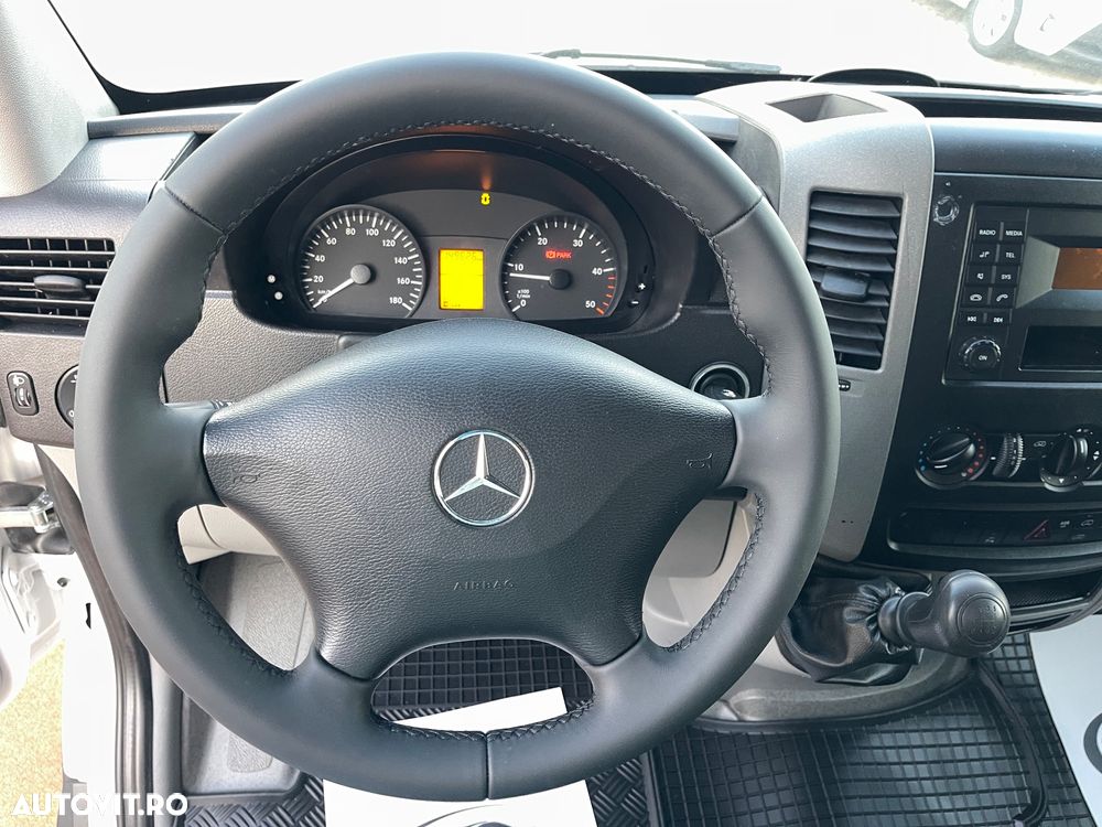Mercedes-Benz Sprinter 211CDI  MEDIU - 24