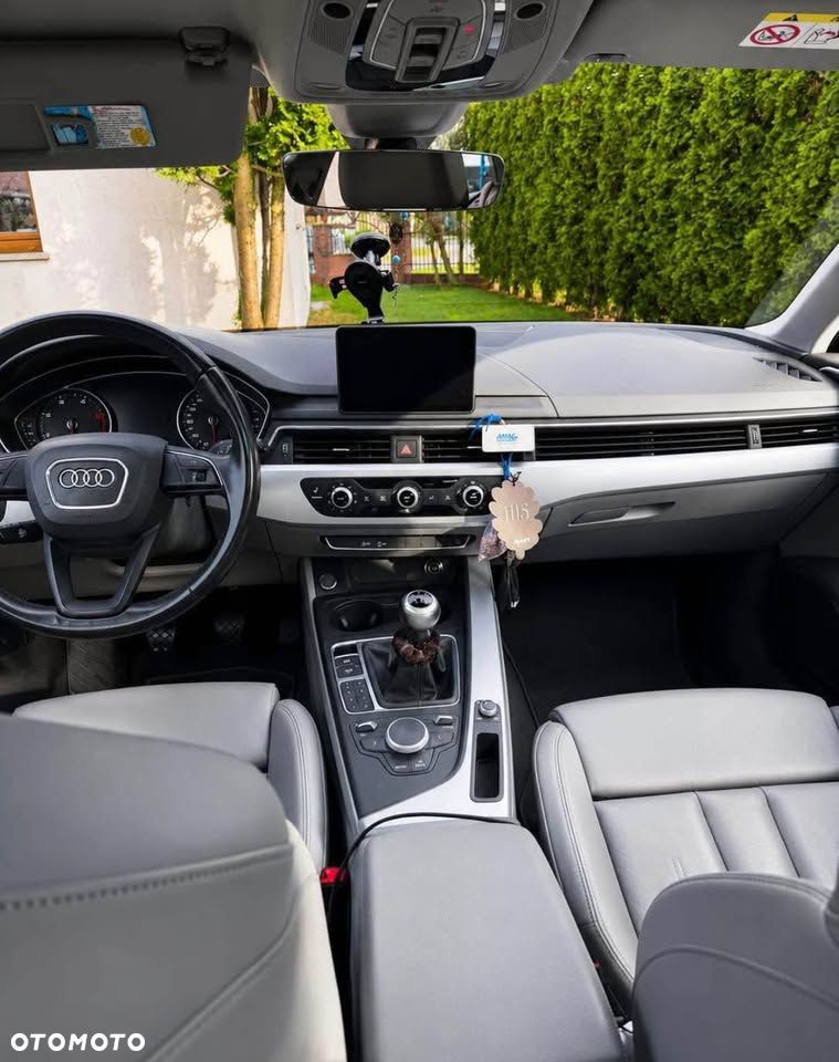 Audi A4 Avant 2.0 TDI - 6