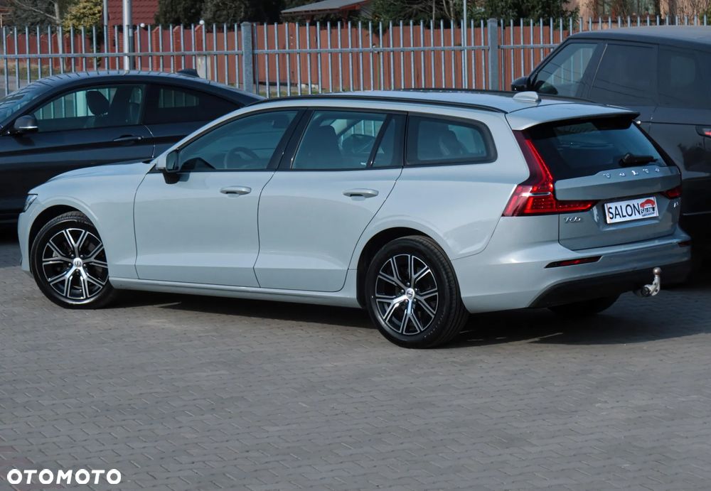 Volvo V60 B3 B DKG Momentum Pro - 5