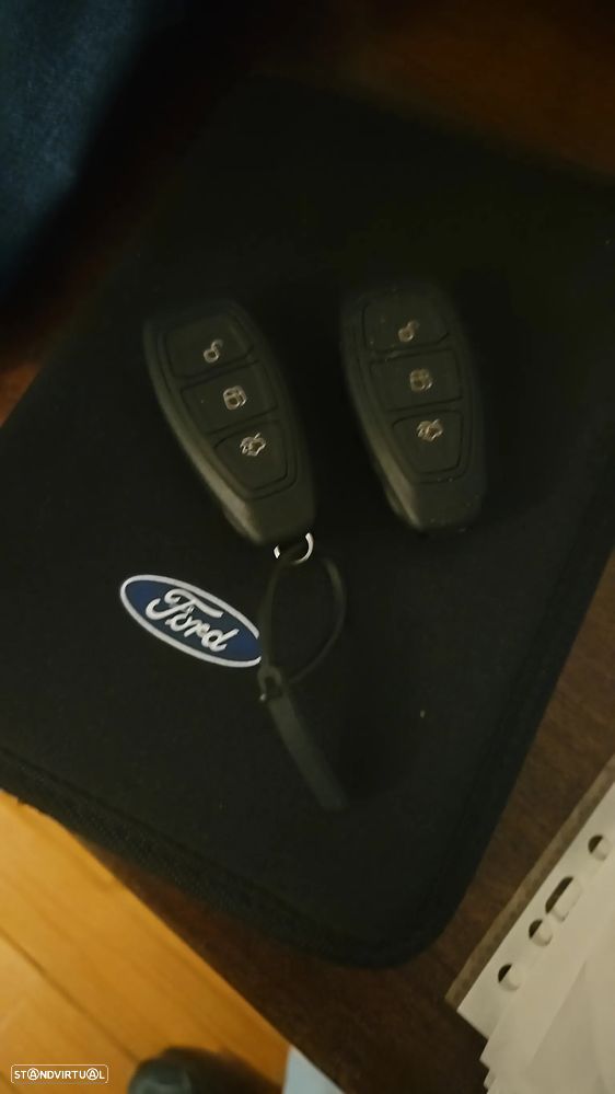 Ford Focus SW 1.0 EcoBoost S&S TITANIUM - 11