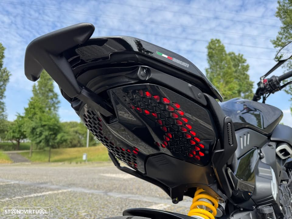 Ducati Diavel V4 Thrilling Black - 3