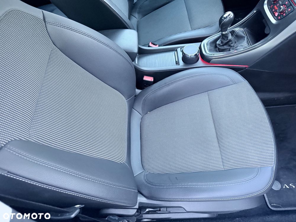 Opel Astra - 10