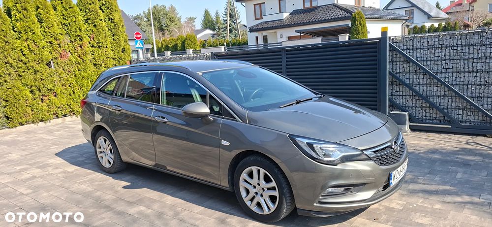 Opel Astra 1.6 CDTI Dynamic - 2