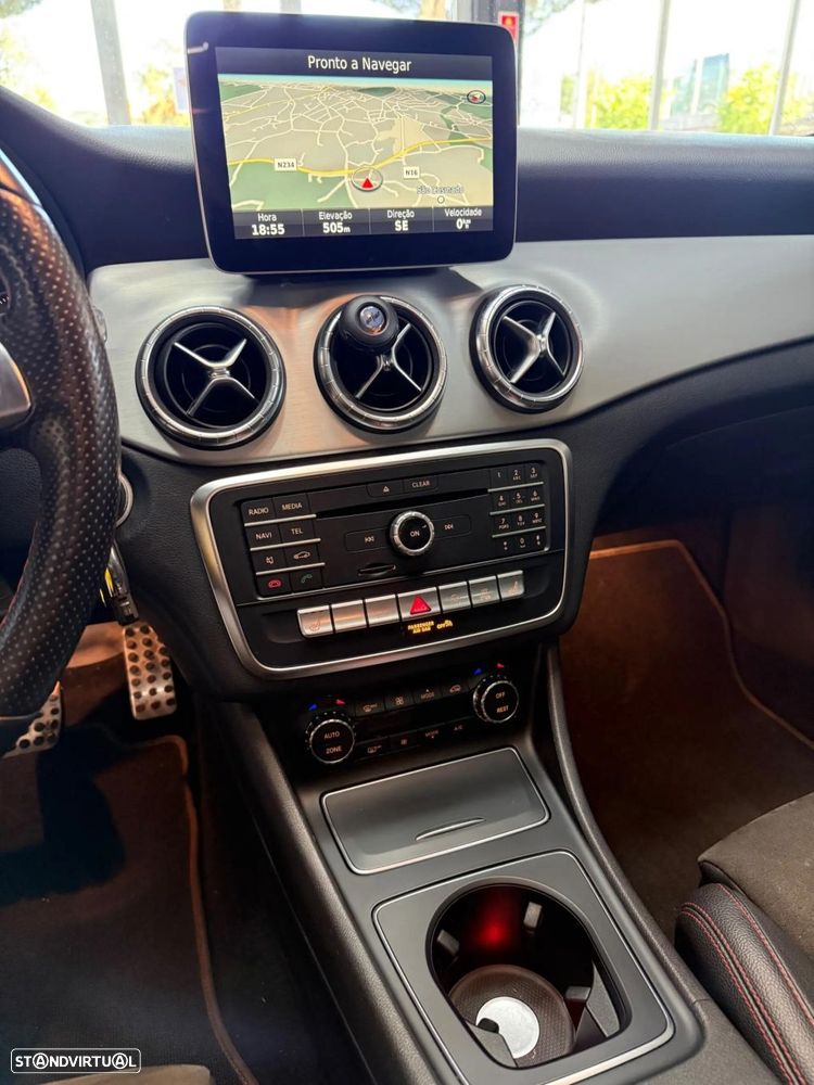 Mercedes-Benz CLA 180 7G-DCT AMG Line — fotografia 11