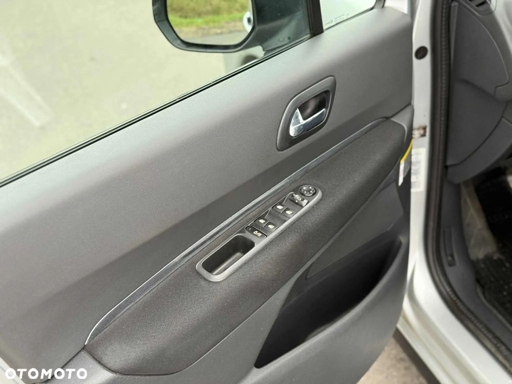 Peugeot 3008 1.6 Active - 25