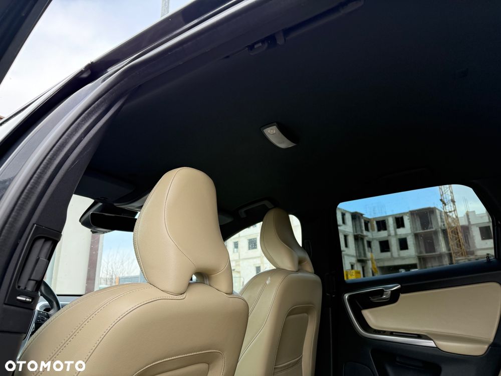 Volvo XC 60 D4 Drive-E Summum - 32