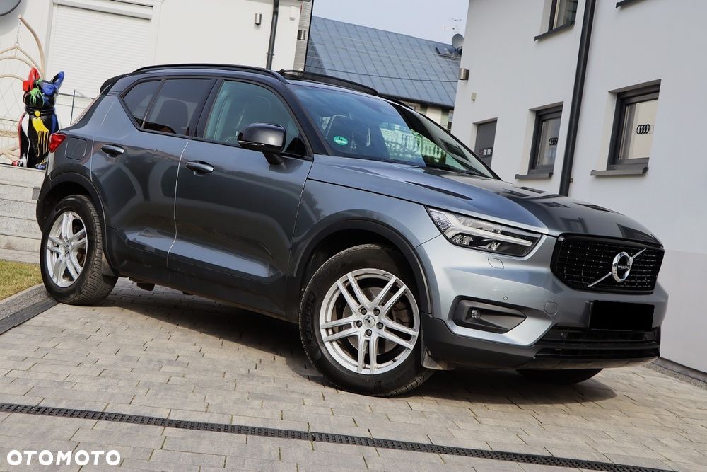Volvo XC 40 D4 AWD R-Design - 4