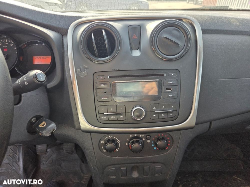 Dacia Sandero 1.0 SCe Acces - 17