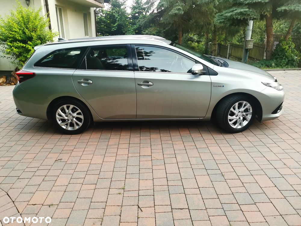 Toyota Auris - 11