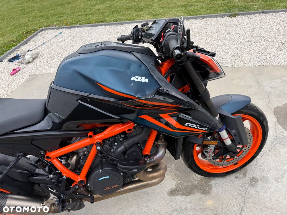 KTM Super Duke - 21
