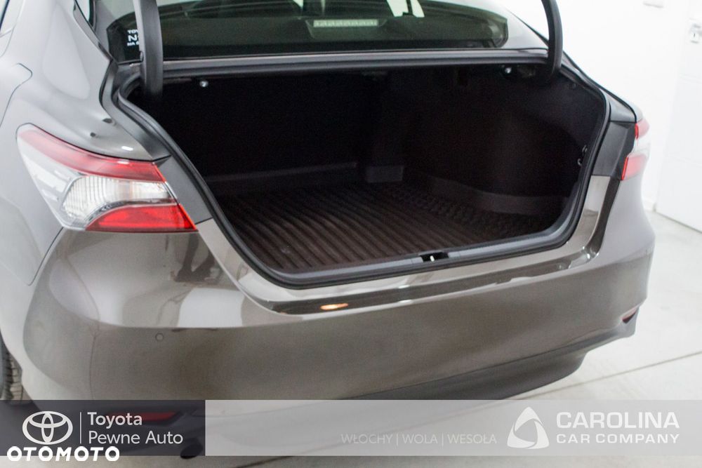 Toyota Camry 2.5 Hybrid Comfort CVT - 9