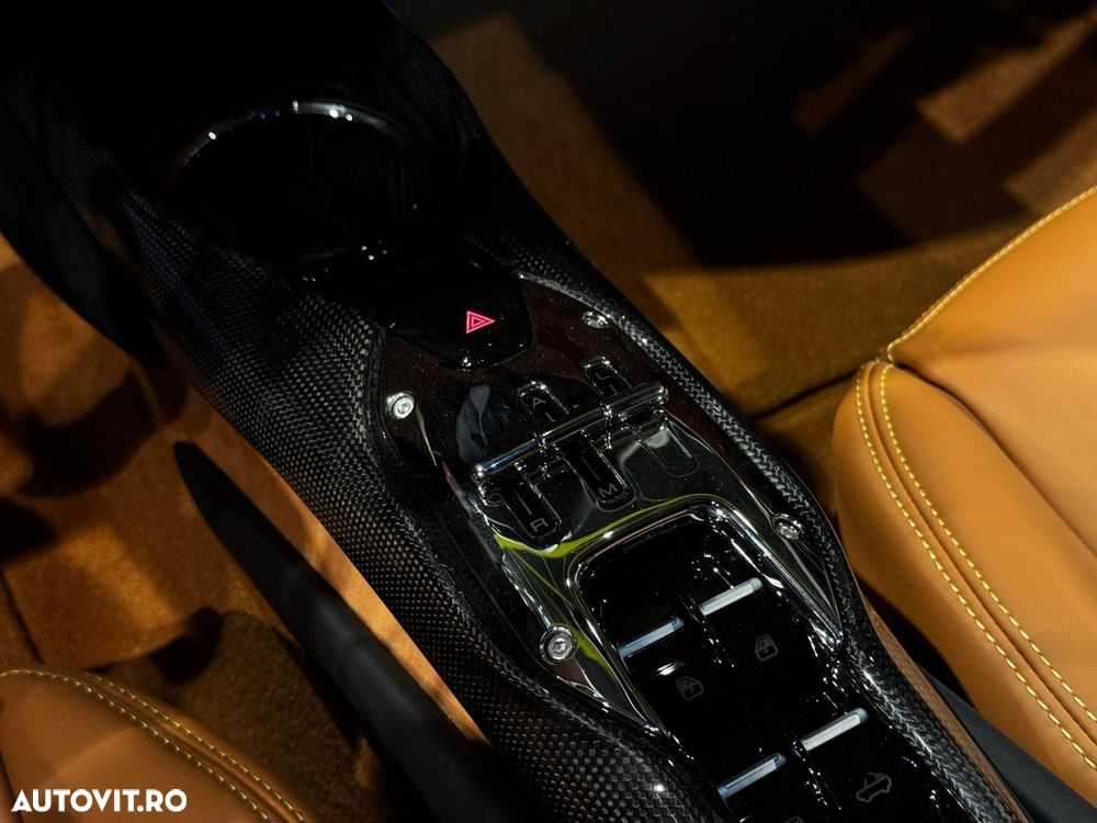 FERRARI 296 GTS 2024 — imagine 33