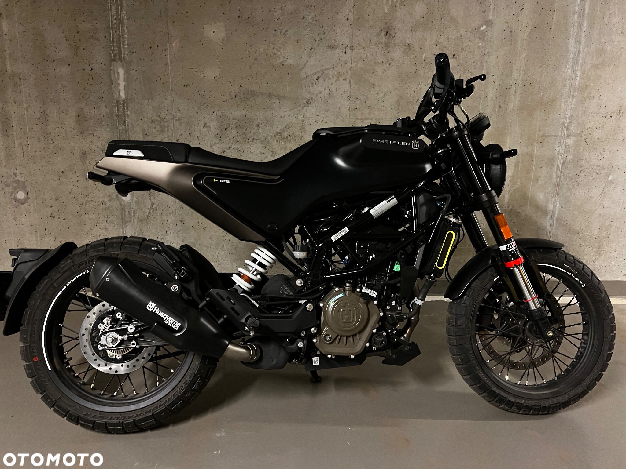 Husqvarna Svartpilen - 1