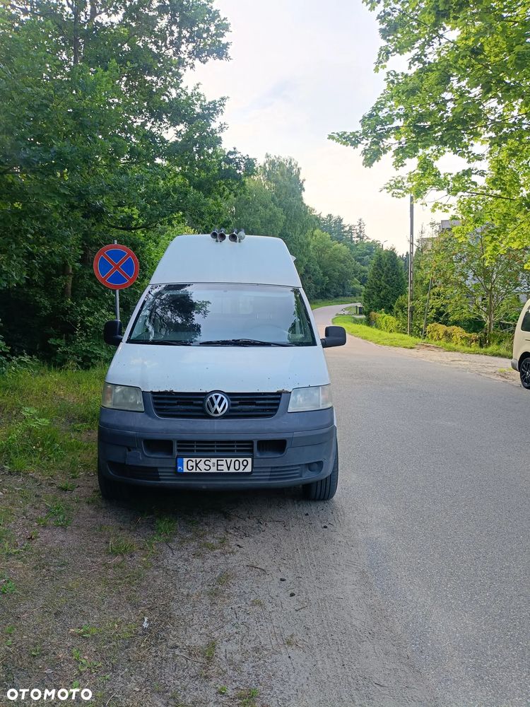 Volkswagen Transporter - 1