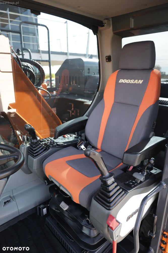 Doosan DX165W-5 - 25