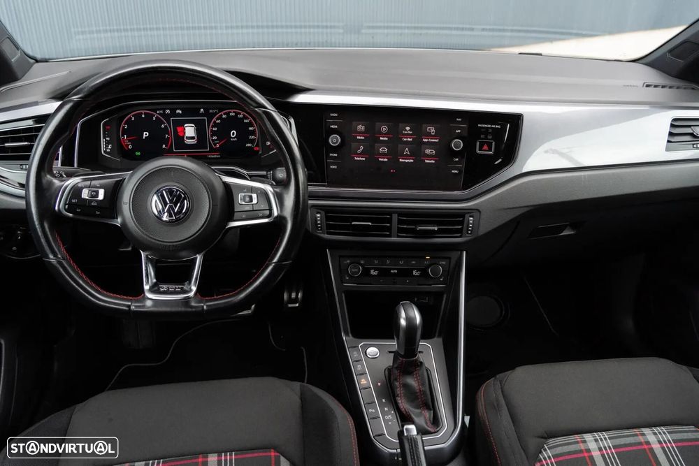 VW Polo 2.0 TSI DSG GTI - 11