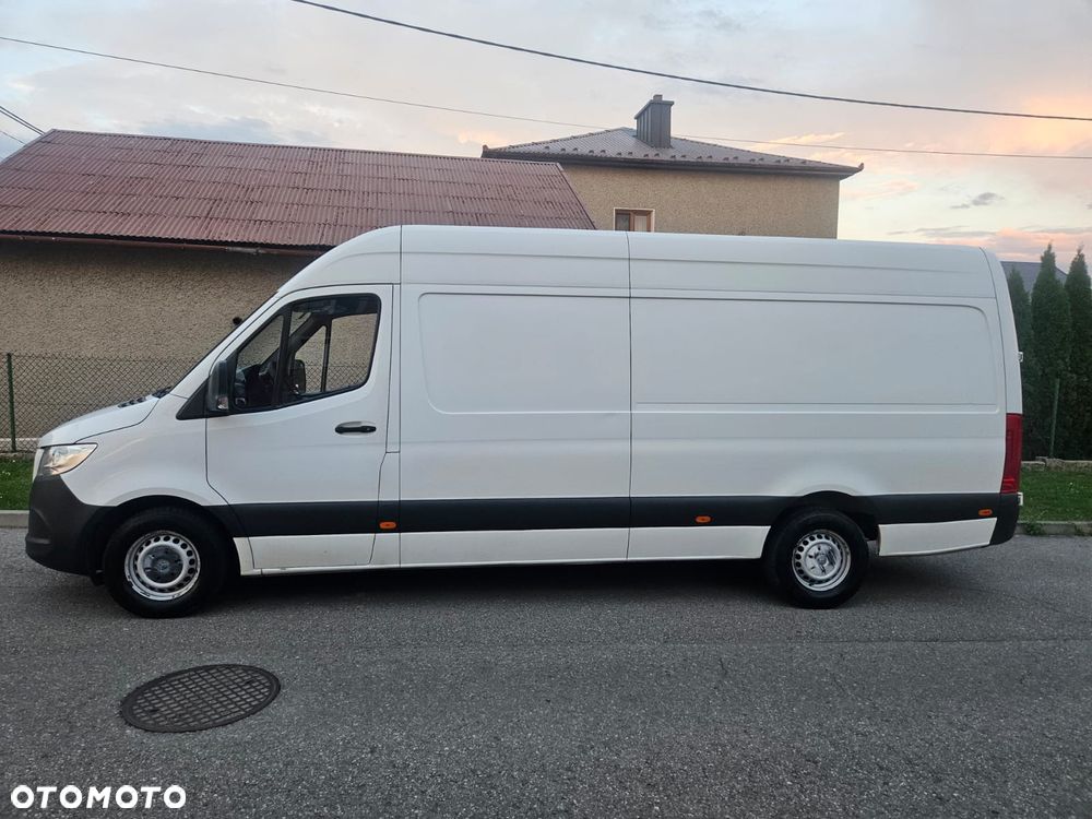 Mercedes-Benz Sprinter - 4