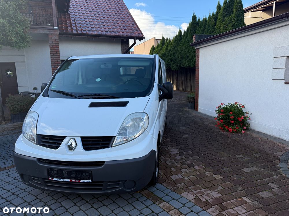 Renault Trafic - 2