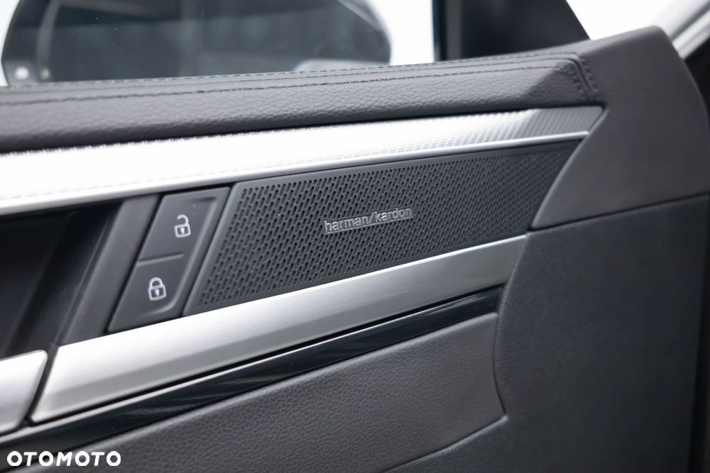 Volkswagen Arteon Shooting Brake 2.0 TDI 4Motion R-Line DSG - 25