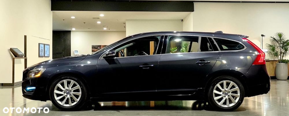 Volvo V60 T3 Summum - 6