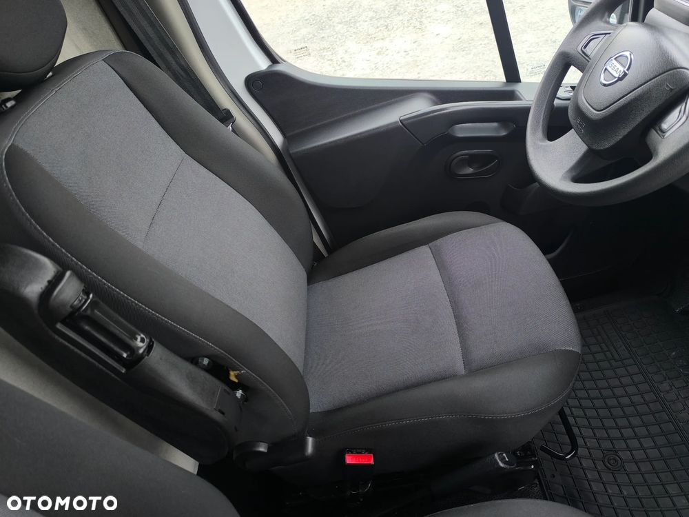 Nissan INTERSTAR - 16