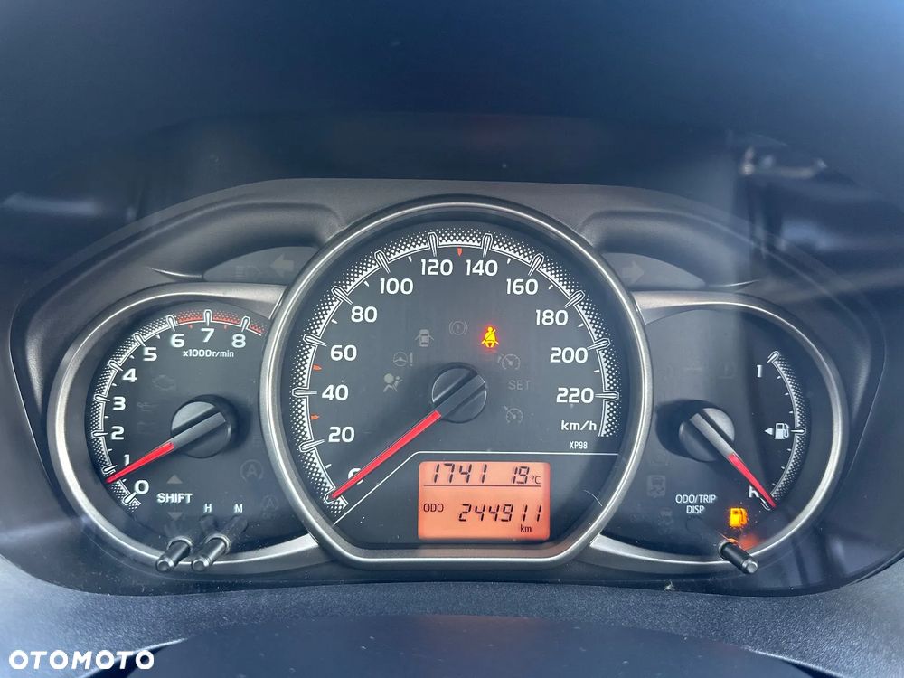 Toyota Yaris 1.33 Active - 22