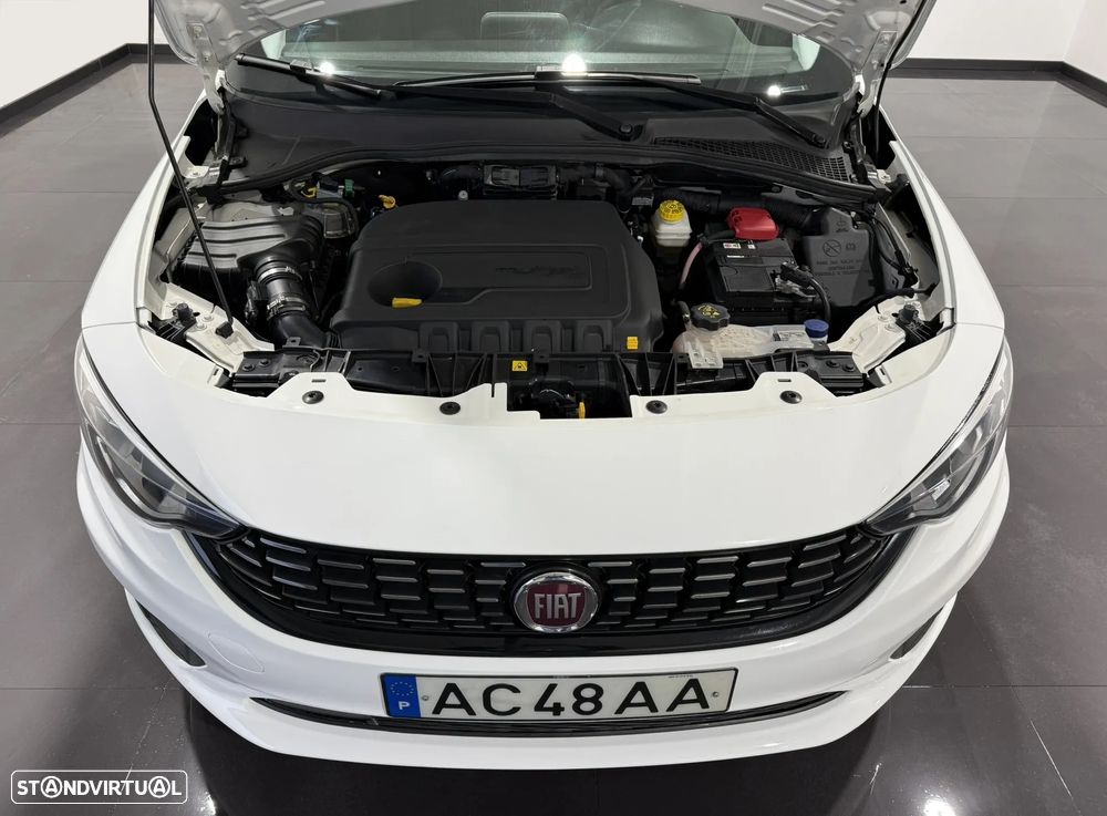 Fiat Tipo Station Wagon 1.3 M-Jet Lounge - 46