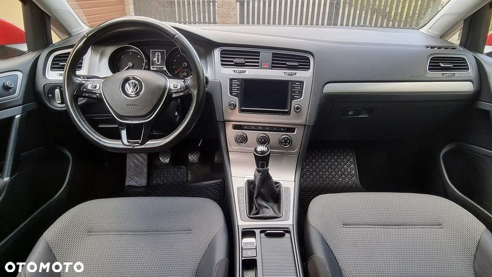 Volkswagen Golf - 14