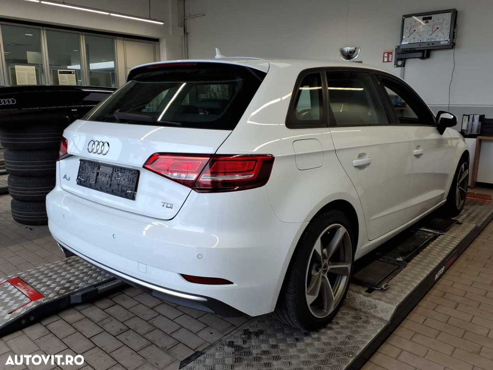 Audi A3 3-portiere 2.0 TDI S tronic sport - 7