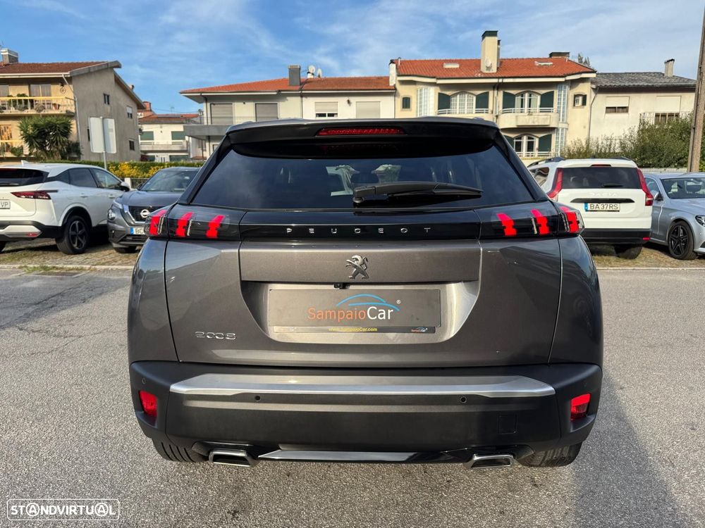 Peugeot 2008 1.2 PureTech Allure EAT8 - 12